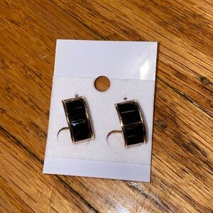 Black and gold earring brand new